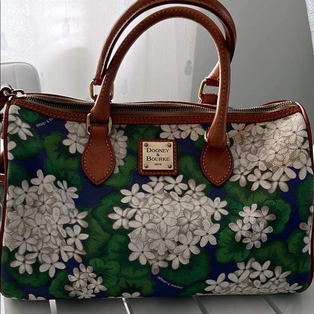 Dooney & Bourke Green and White Satchel with Leather Trim - Picture 3 of 10